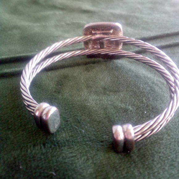 UF Gators Silver Twisted Bracelet with Logo And Crystal Diamonds Sterling Plated - Picture 6 of 8